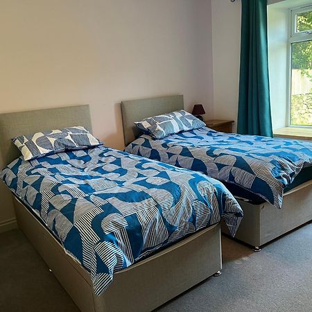 Self-Contained Ensuite Double Or Twin Bedroom In Pentir Bangor  Exterior foto